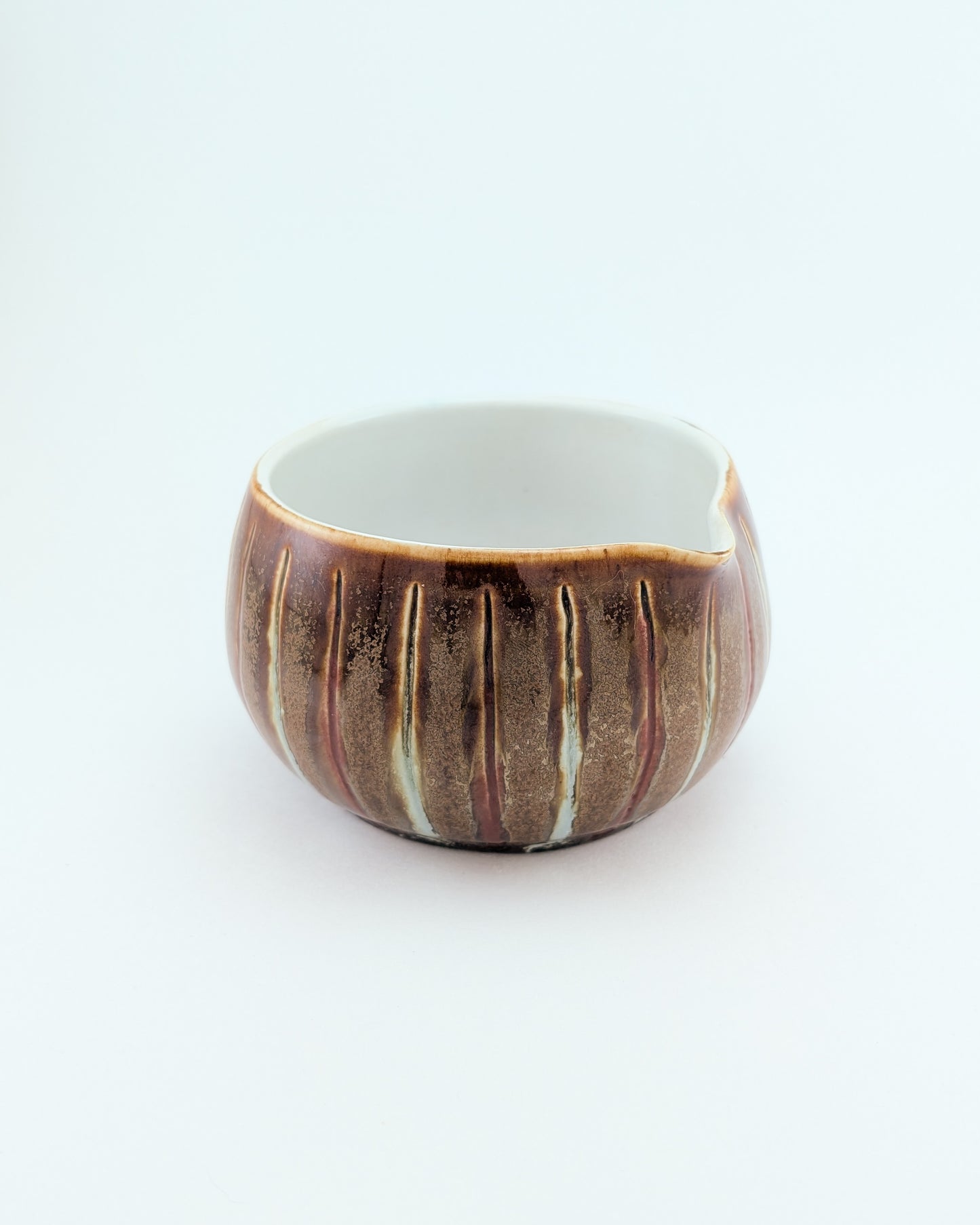 Swallow Bowl with Spout - 12 oz (Second)