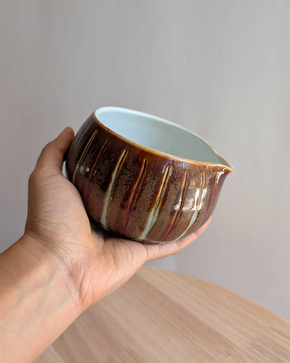 Swallow Bowl with Spout - 12 oz (Second)
